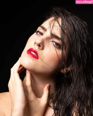 Ophelie Rullier [ ophelie-rullier ] - I will repeat this one  let s go to have a fun shower time