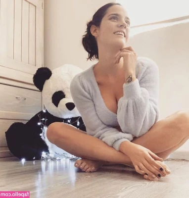 Ophelie Rullier [ ophelie-rullier ] - do I look cute in lace? 🖤 part 1