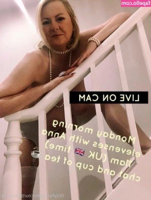 courtesananna - We like to fuck and like to watch as we do