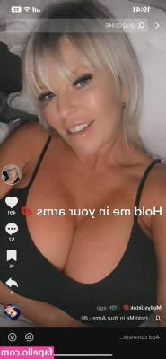 Mollyjfoxx - Spank it  squeez it or jiggle it  What would you do first