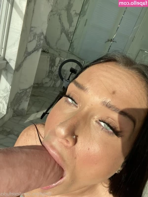 Lexiefucks - Good morning babes  I need coffee and a new life  Who s with me