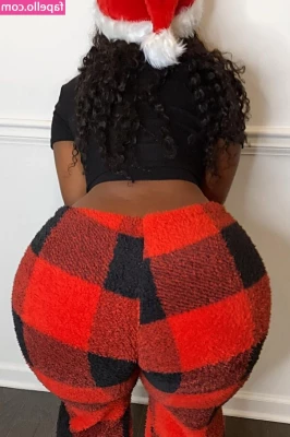 Sultry_Nicole [ sultry-nicole ] - Y’all want more car vids 🔥👀
