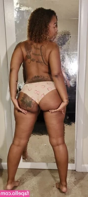 Unicornriah - For the cumming dildo what would you like to see