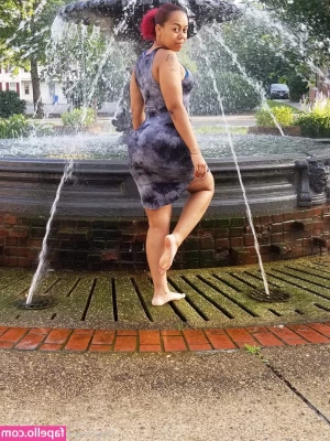 Unicornriah - Being bad feels so good! Want to be bad with me right now?
