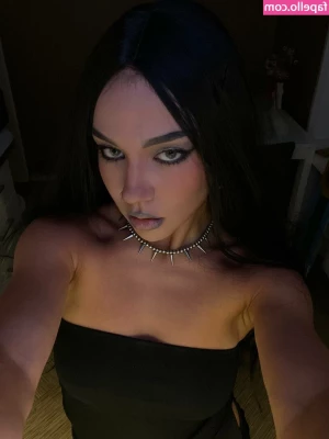 Yashankulova - heart if I should eat that ass    jade_moon