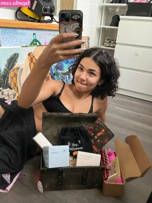 Yashankulova - Stream started at 04/27/2024 04:18 pm