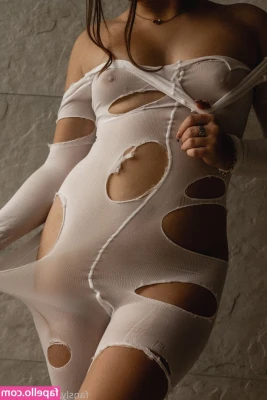 WebGirl - Would you ask if I needed assistance at the gym? I’m sure I would