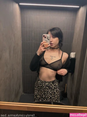 Karma_bae [ karma-bae ] - Do you want me to make you a nice meal? 😜🥰