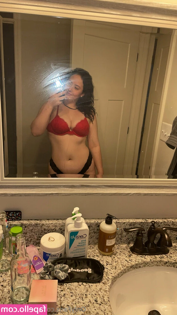 bootsers69 - 💦 Come watch your favorite gamer girl cum with her IRL dildo! 🥰