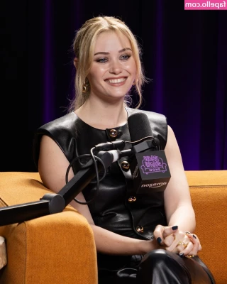 Virginia Gardner [ virginia-gardner ] - @sedentoooo  @emilysales19  @pantera22xxl  