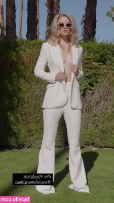 Virginia Gardner [ virginia-gardner ] - Making a sexy moment out of everything~ This place had scary roaches