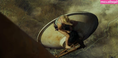 Virginia Gardner [ virginia-gardner ] - Pick me up and lay me down to bed 💋