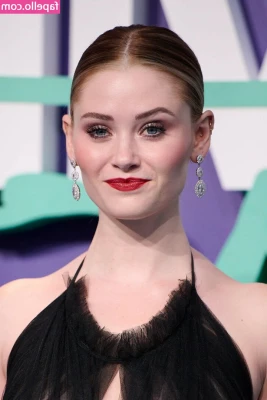 Virginia Gardner [ virginia-gardner ] - I need a play buddy.... want to be mine? 😏