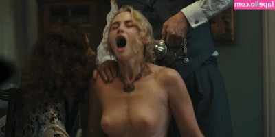 Virginia Gardner [ virginia-gardner ] - Don t you want to see more than just this pretty face  you know what