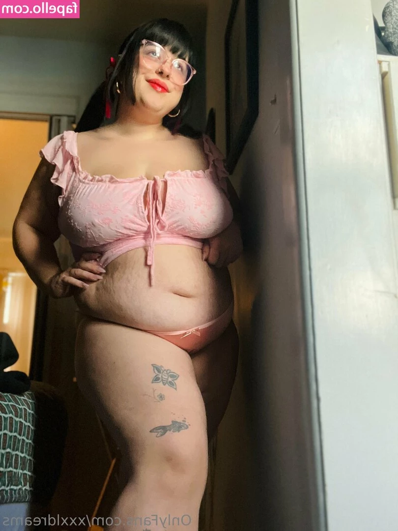 sweetbabystevie - My ass is heart-shaped  I GIVE IT TO YOU   Mi culo tiene forma de