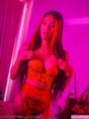 ifykstfuxo - I think I might film some videos soon what do y all think