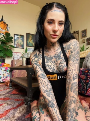 awlivv [ awlivv-20 ] - Morning babes   Who s coming to chat DM me