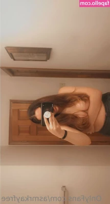 asmrkayfree - At school all the girls teased my ass was too small - what do you