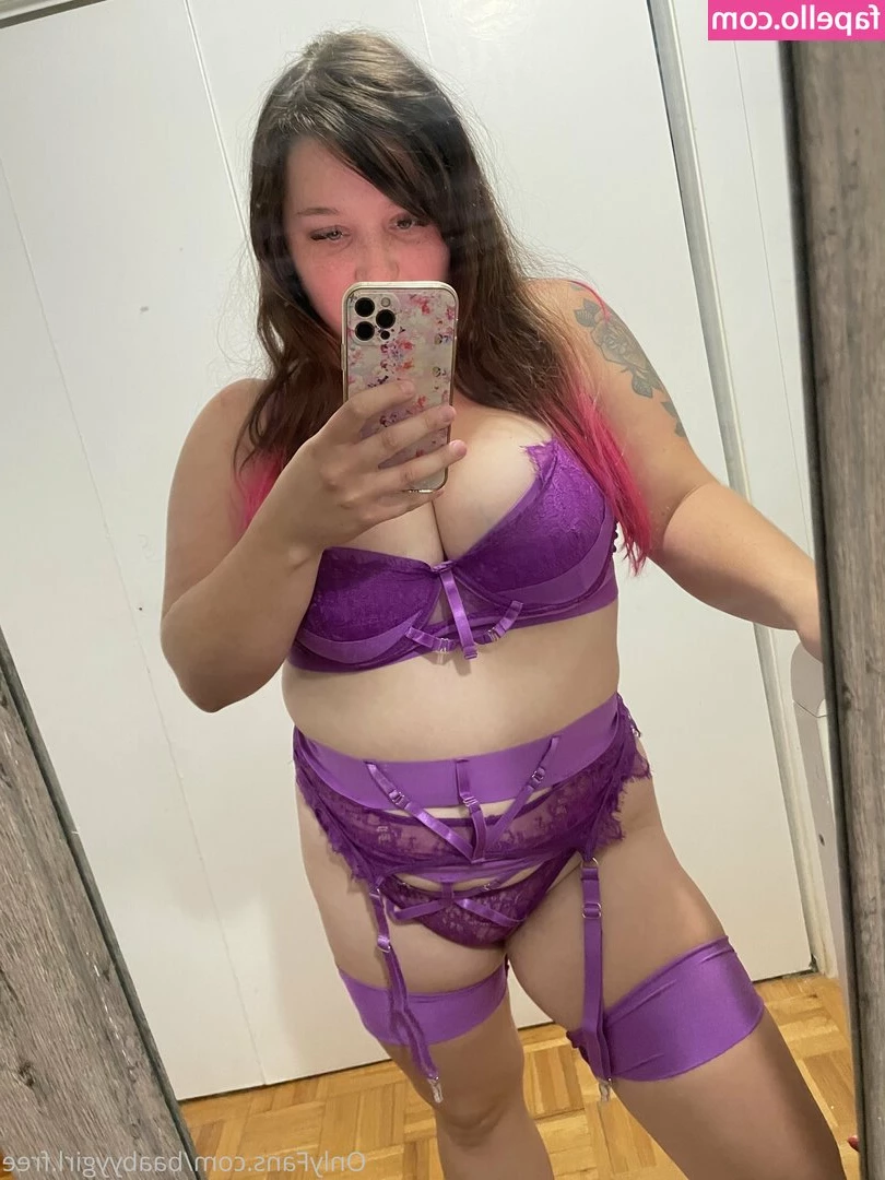 baabyygirl.free [ baabyygirl-free ] - Want to lay on my lap