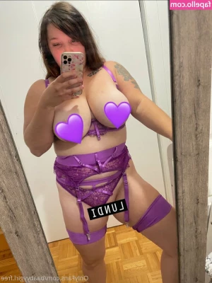 baabyygirl.free - TRY THIS AT HOME 28:30 Totally playing with my food today 🤪 who