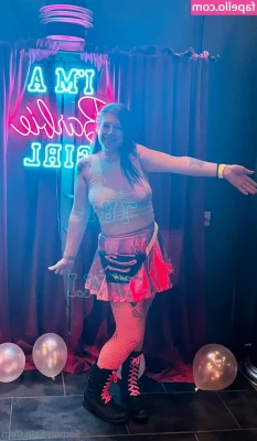 sammysole - Beneath this sweet exterior lies a heart full of seductive secrets