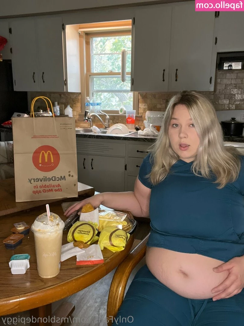 msblondepiggy - Check your DM s for some