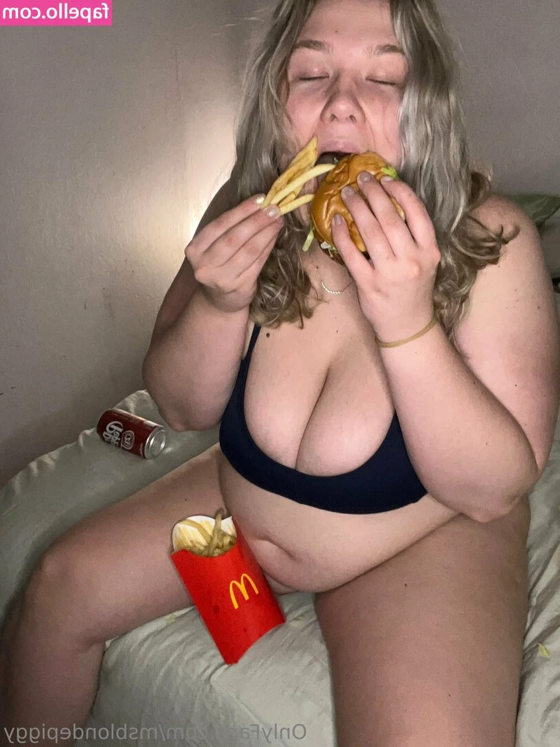 msblondepiggy - shoulder tuesday