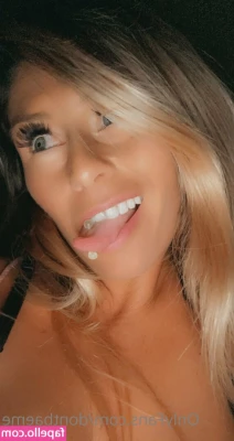 dontbaeme - This is a tight fit 😳😘
