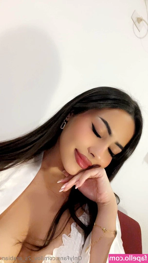 lov_2s_arabian [ lov-2s-arabian ] - look at my cute dress i’m wearing today hehe