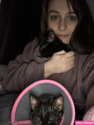 vegan__booty [ vegan-booty ] - Taste me baby and make me cum       ONLINE TO SEXT   my Resubs will