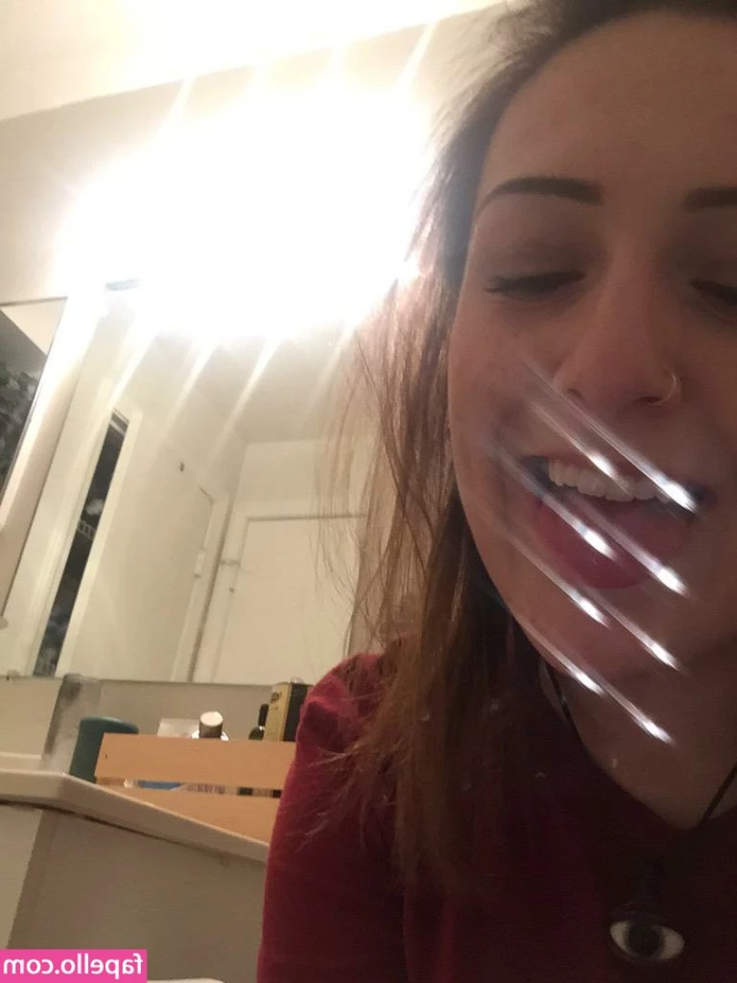 vegan__booty [ vegan-booty ] - Would you say hi if you saw me in public