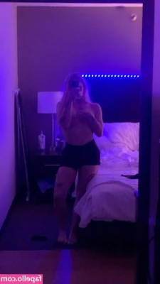 morgylovesyou - My boobies are small ik but I love rubbing oil on them uwu my butt