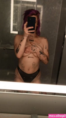 morgylovesyou - Happy hump day  Can I hump you