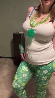 preg_mom_of_twins [ preg-mom-of-twins ] - Skeet nut everywhere