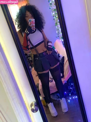 peachbyunniie - Wo geht dein erster Blick hin