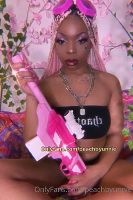 peachbyunniie - in the mood to make you cry and take all your money