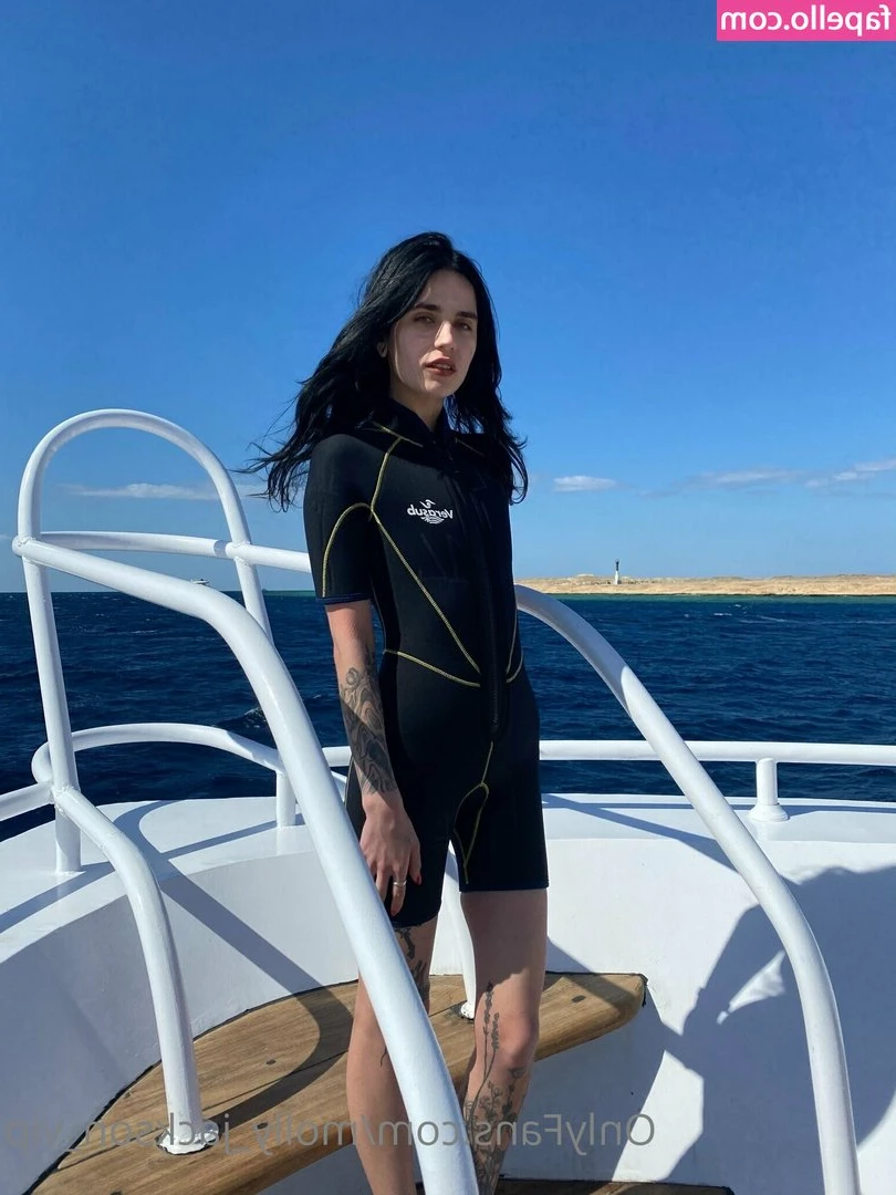 molly_jackson_vip [ molly-jackson-vip ] - I could be your wild tigress   fierce but cute and cuddly part 1
