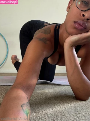 originalhaze - We tried a new footjob angle for you guys ;) hope you like it 😘