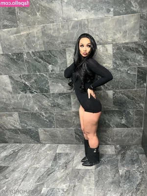 silkshordyxo - It s getting a little wet in here