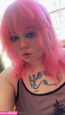 bit777 - Hi guys! What kind of content do y’all want to see?