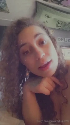 amykupps93 - Lust auf neue versaute Bilder/Videos aus der Wanne? 🛁 💦
