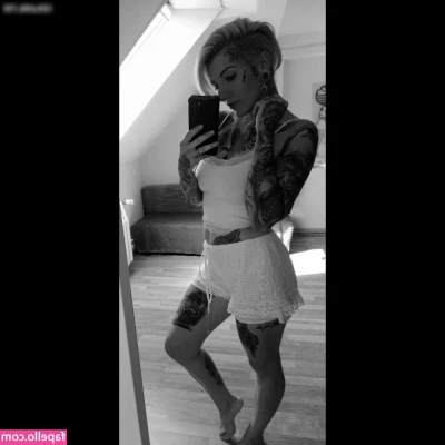 Vivien Storl [ vivien-storl ] - If any one has it their heart donate  50 please  Recently lost my