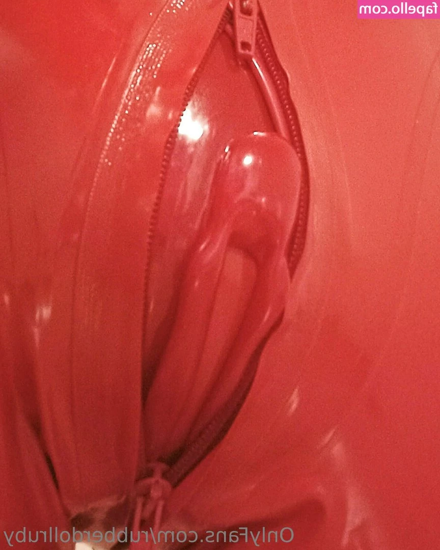 rubberdollruby - Giving the girls some love 🍉🍉 👌