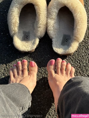 catprincessfeet - Insert cock here! 🖤