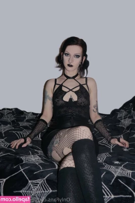 gothlizardfree - Bet you can t name anything sweeter than this ass baby
