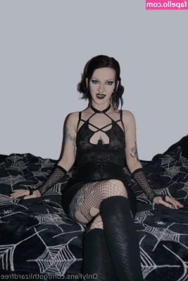 gothlizardfree - Hey everyone! Sorry for the late cumshot post! Like I mentioned in a