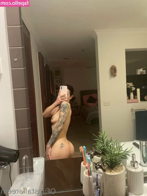 installareem - i’ll be free for sexting and skypes tomorrow from 3-9pm eastern