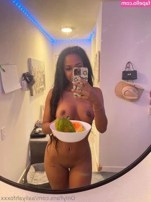aaliyahfoxxx - New photo and video sets available from  candyvonjameson  DM for full