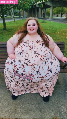fatmisstssbbw - Keep your voice down and watch👅