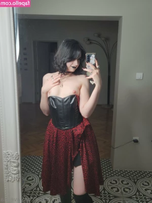 ave_ria [ ave-ria ] - lost a whole candle on me when making candles for an event i m doing